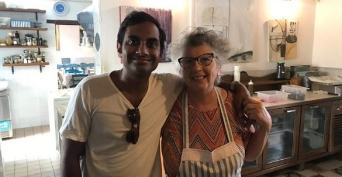 Vacanze a Marzamemi per il famoso attore comico statunitense Aziz Ansari.